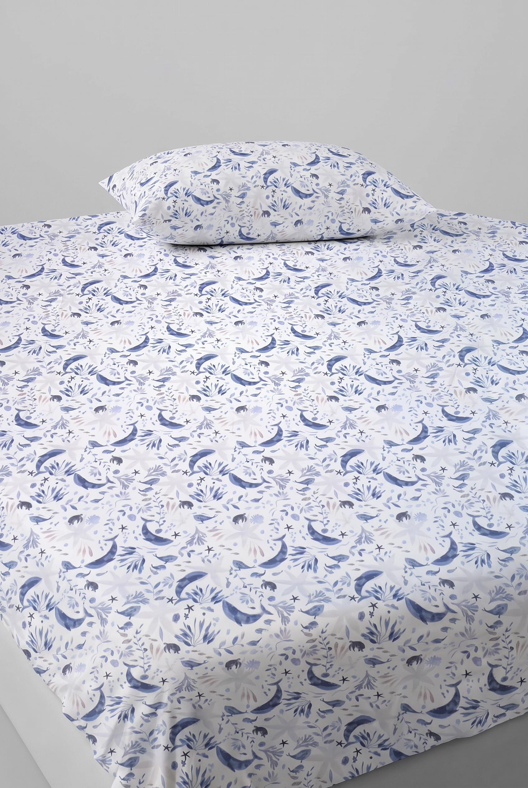 Blue Whale and Sea Creature Themed kids Percale Bed Sheet