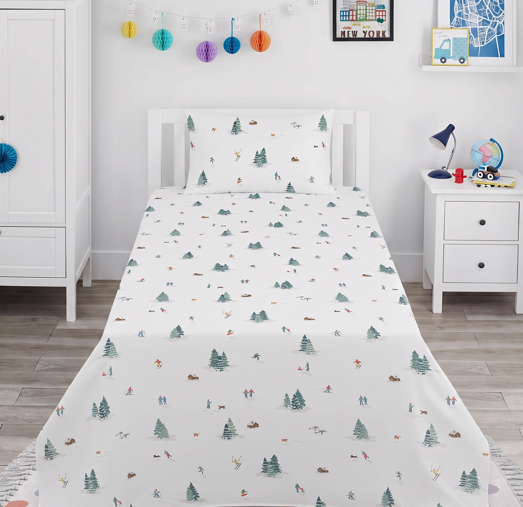 The cozy winter-themed kids Percale Bed Sheet