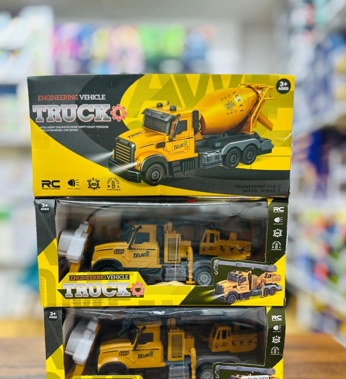 Remote Control 1:30 Scale Engineering Crane Truck Model